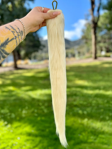 Blonde Tail